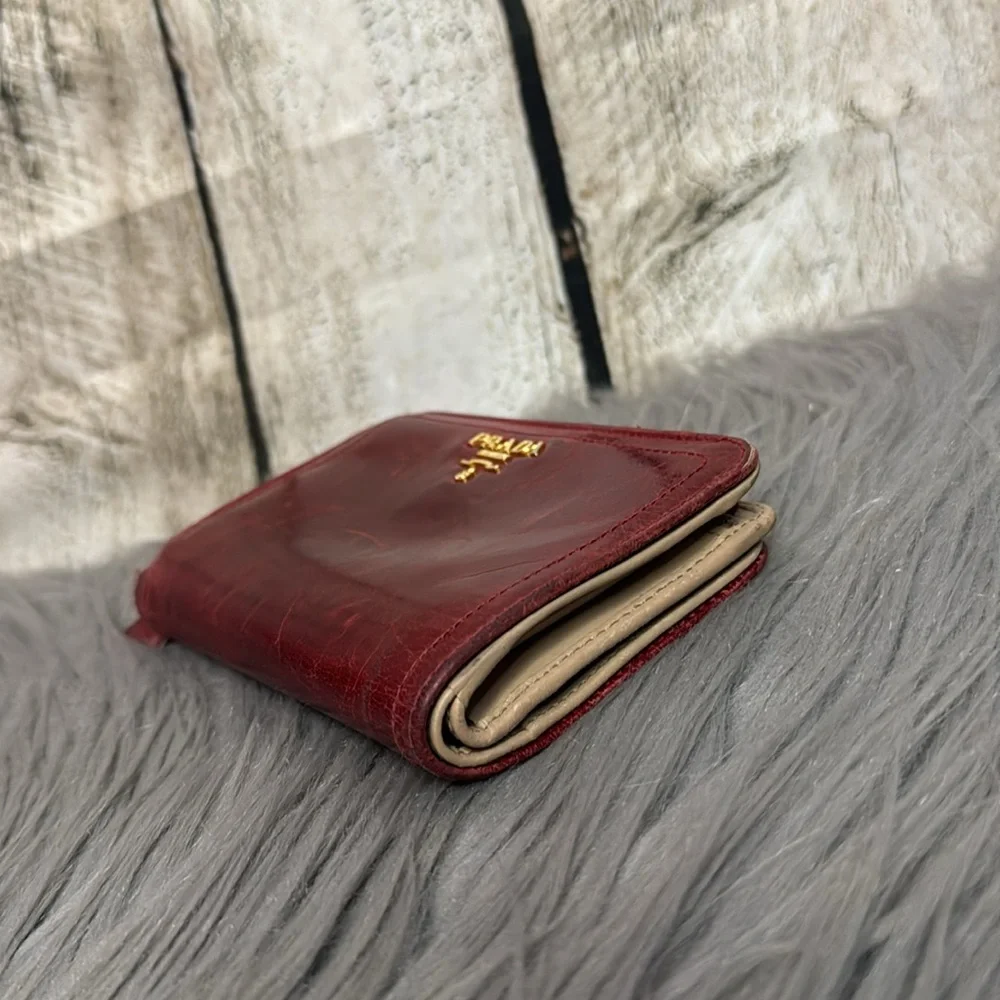 PRADA - Rare Compact Wallet - Picture 4 of 13